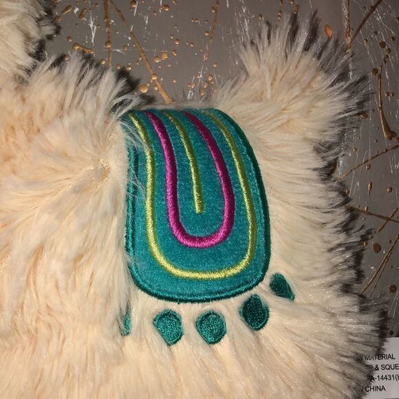 PetShoppe Ivory Green TanβGold Llama Squeaker Mat Dog Toy - Picture 11 of 11